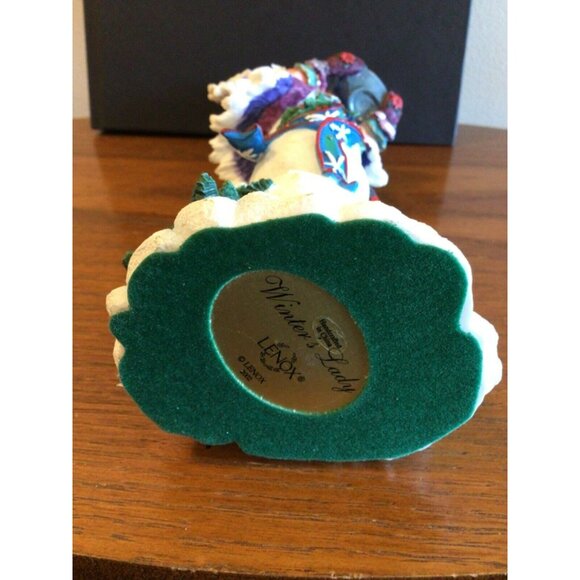 Lenox 1997 Winter Lady Christmas Figurine Snowman Penguin Hand-Painted Porcelain - Picture 6 of 10